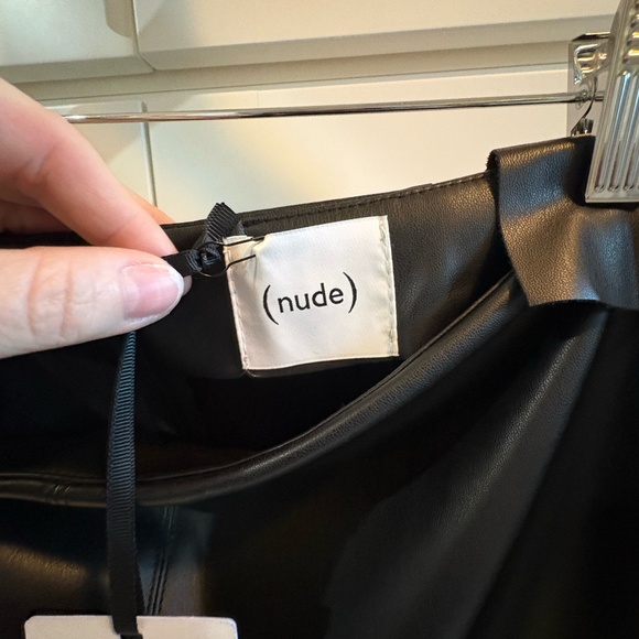 (nude) Italian brand - Vegan leather pencil skirt - Picture 5 of 5